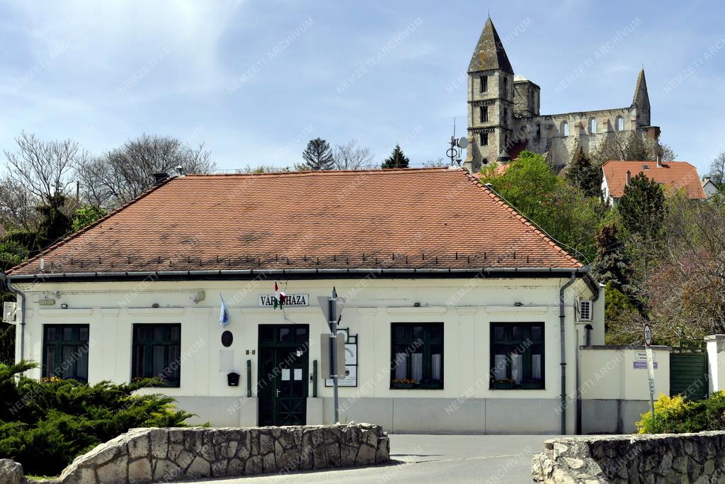 Városkép - Zsámbék - Városháza