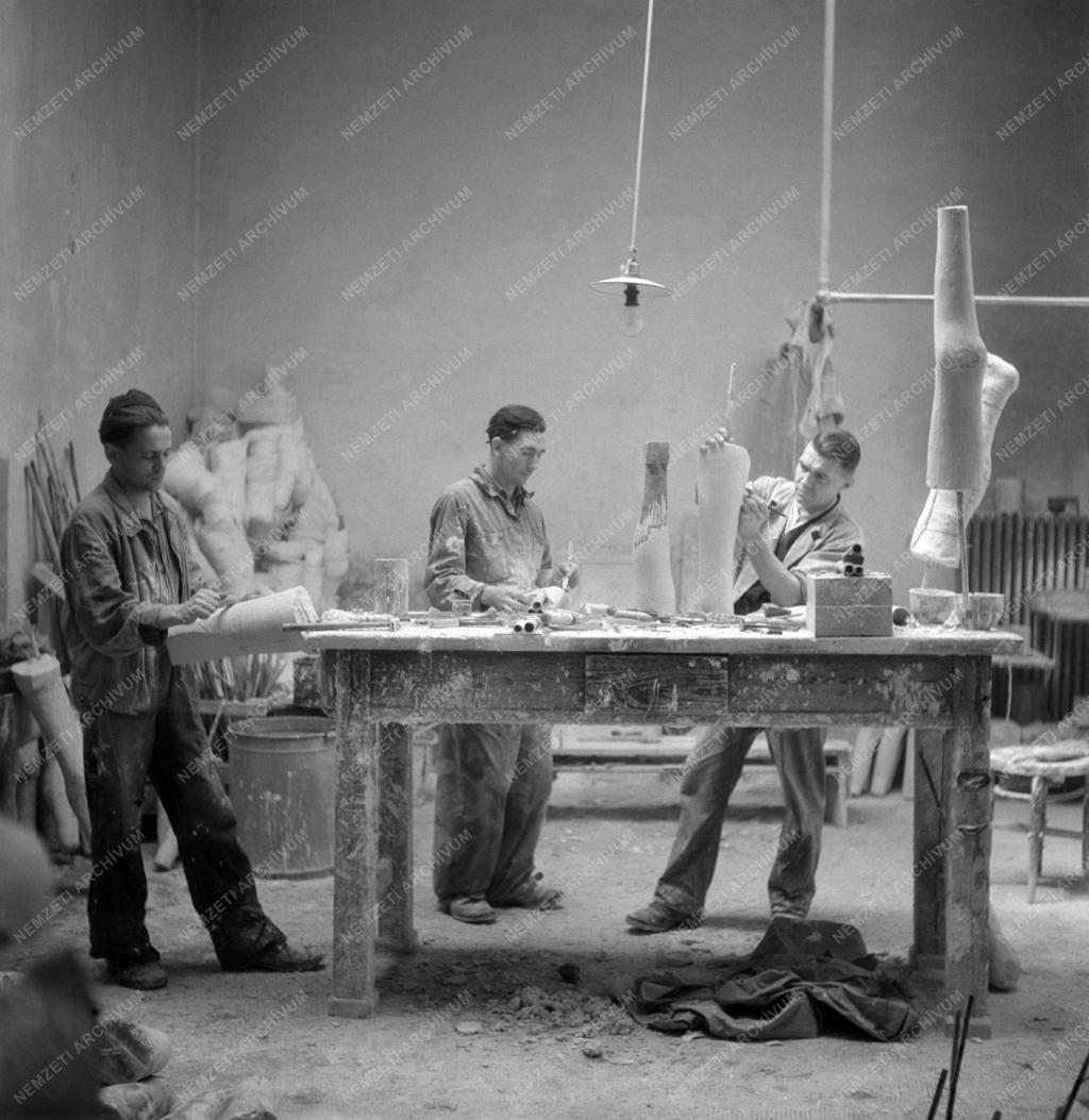 Ipar - Állami Művégtaggyár