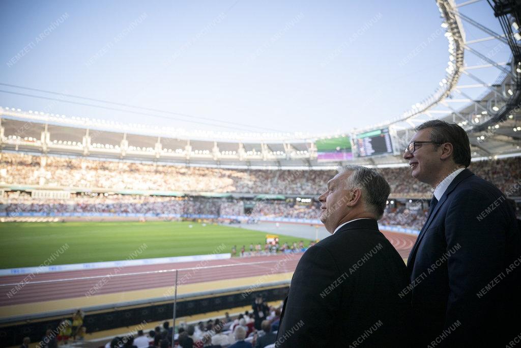 Orbán Viktor a Nemzeti Atlétikai Központban