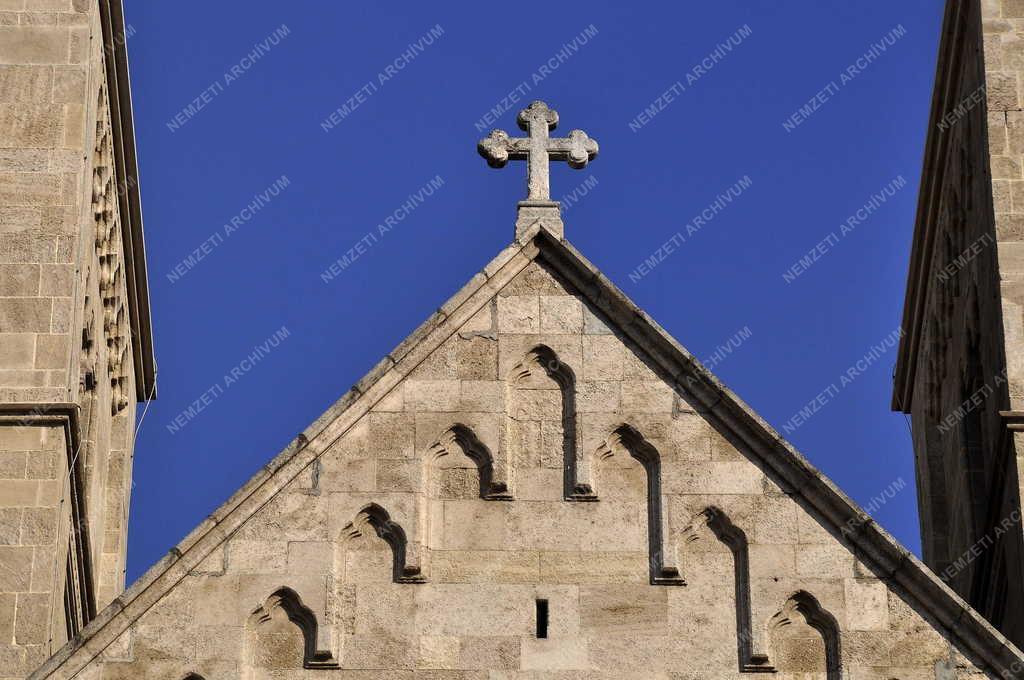 Egyház - 90 éves az Újlipótvárosi Árpád-házi Szent Margit templom