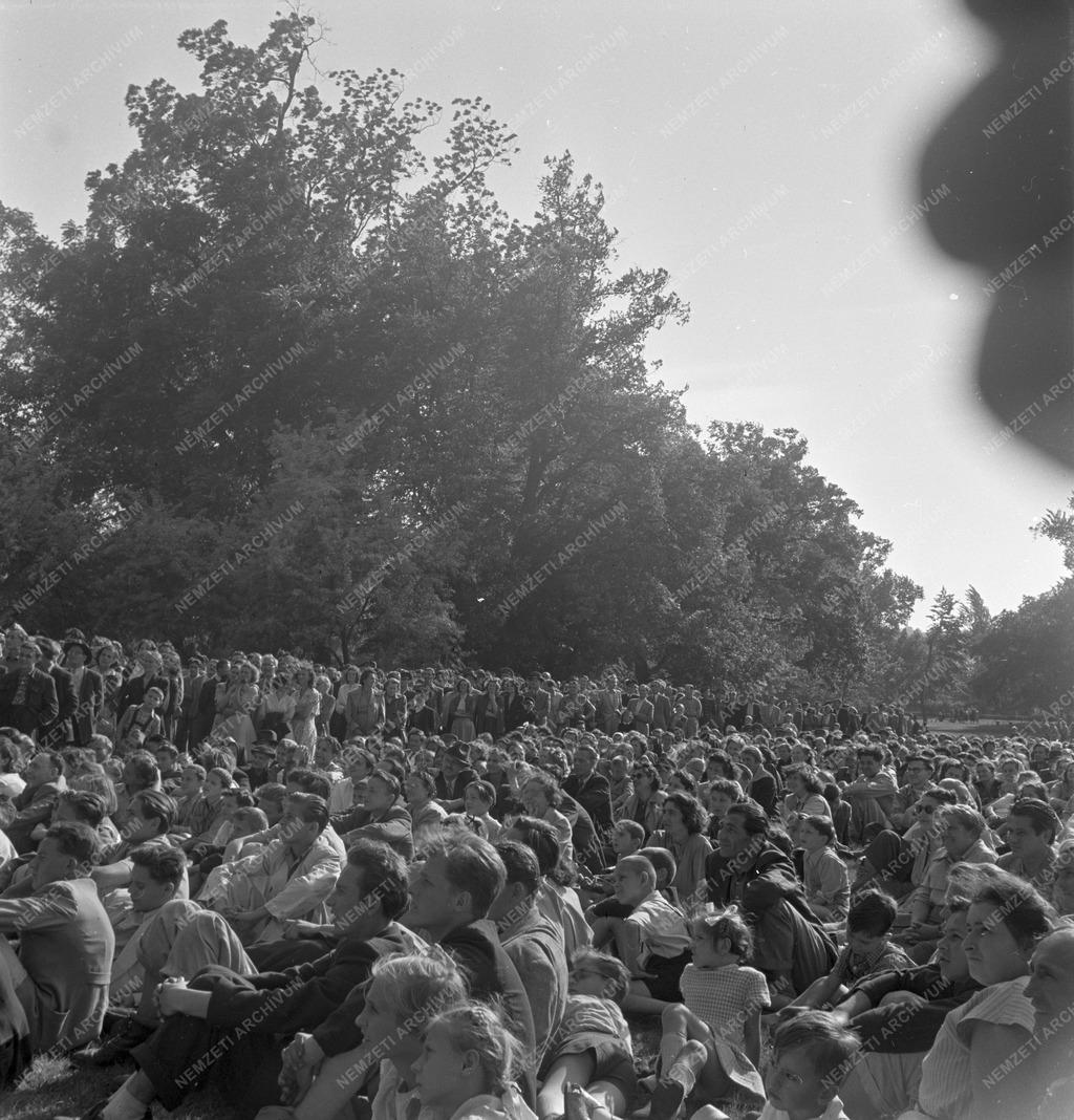 MTH kultúrműsor a Margitszigeten