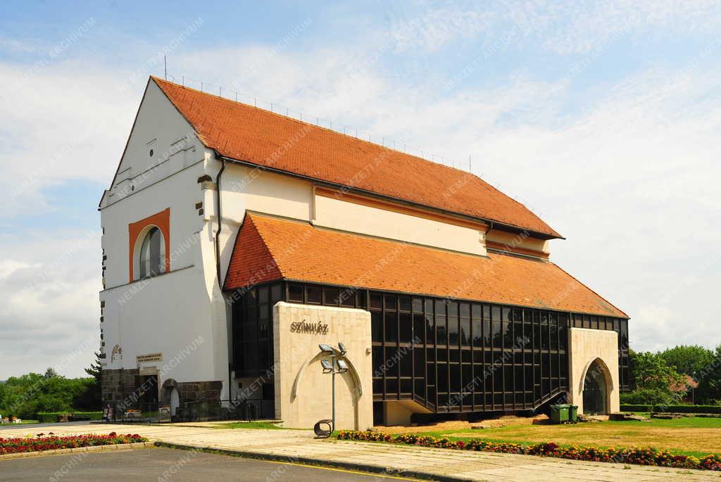 Épület - Szentgotthárd - Szinházépület