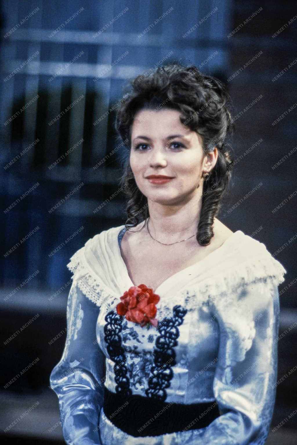 Kultúra - TV-film - Charley nénje