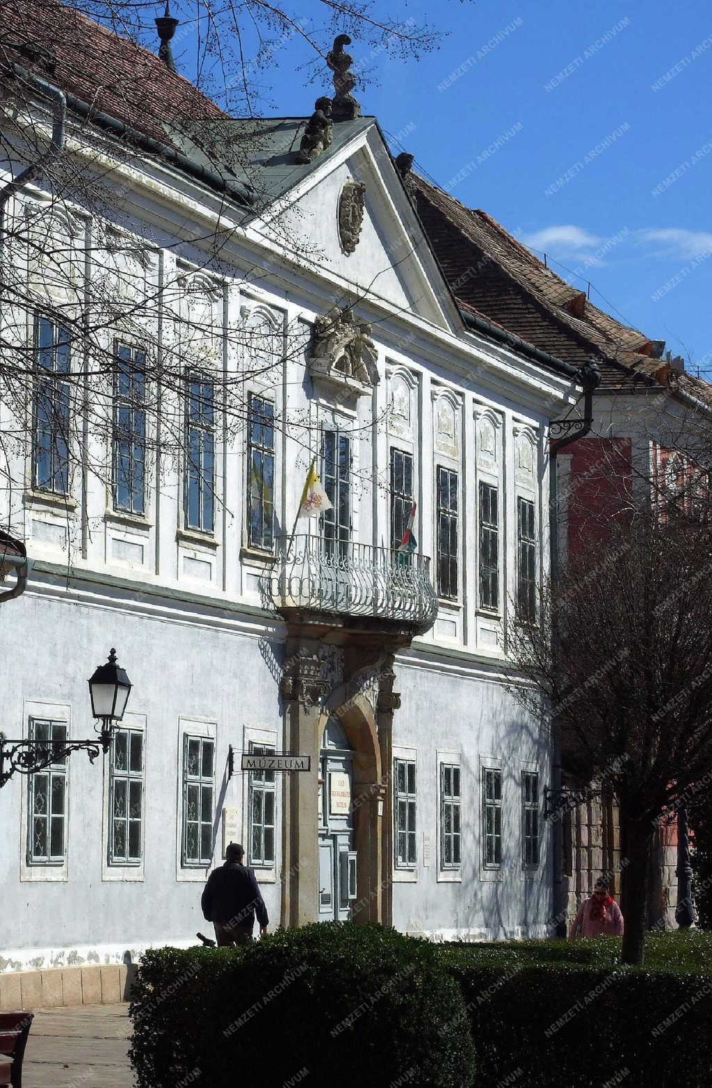 Városkép - Vác - A Nagypréposti palota