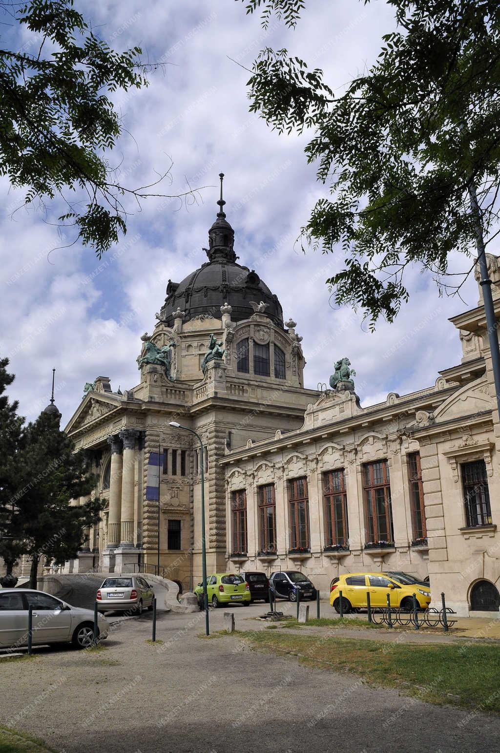 Városkép - Budapest - Széchenyi Gyógyfürdő és Uszoda