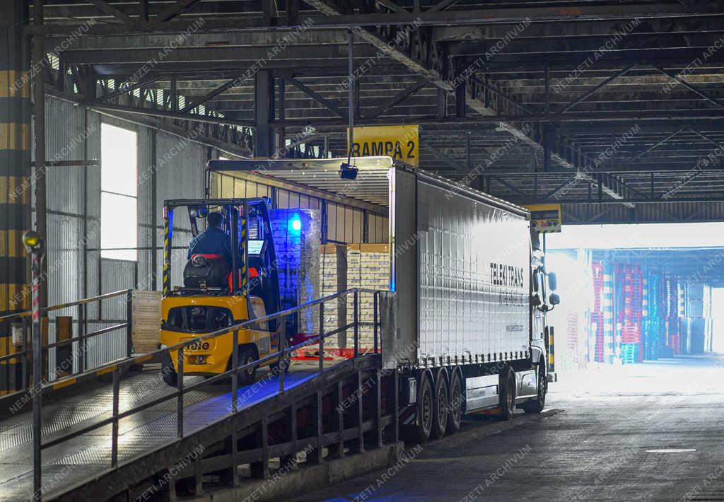 Élelmiszeripar - Debrecen - Szezonzárás előtt a GLOBUS Zrt.