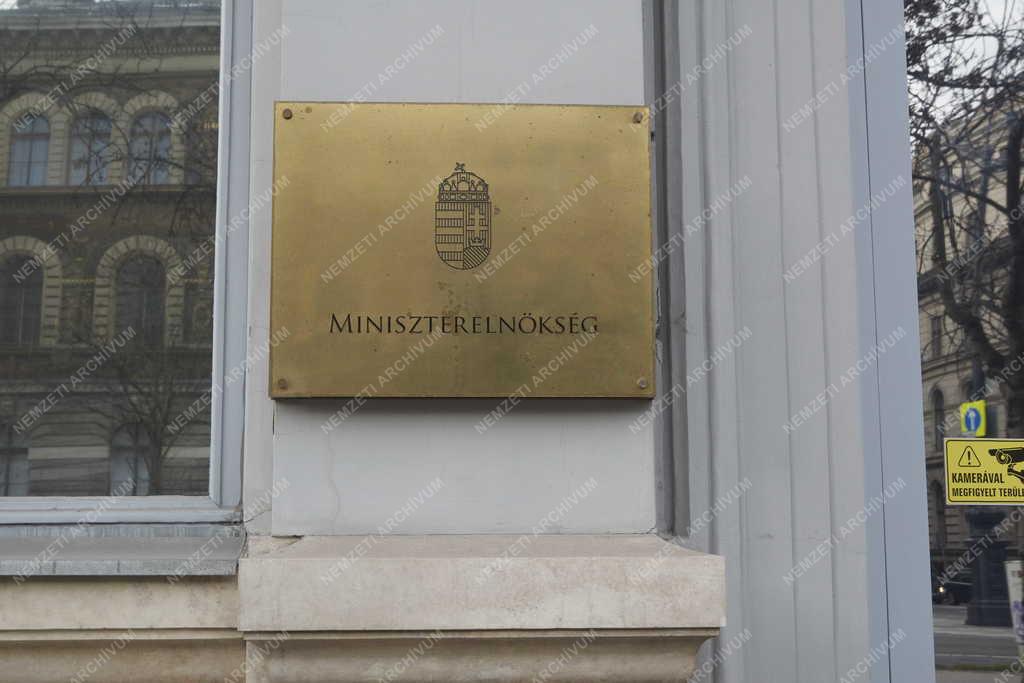Közigazgatás - Budapest - Miniszterelnökség