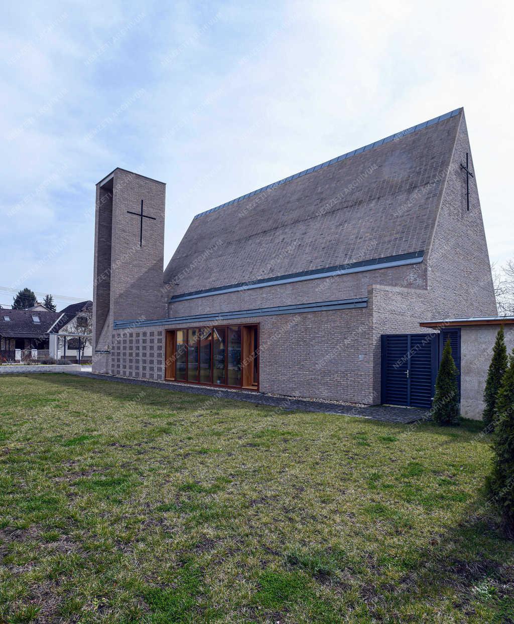 Egyházi épület - Debrecen - Szent György római katolikus templom