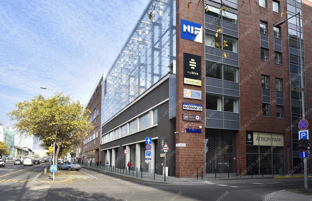 Városkép - Budapest - Myhive Átrium Park irodakomplexum