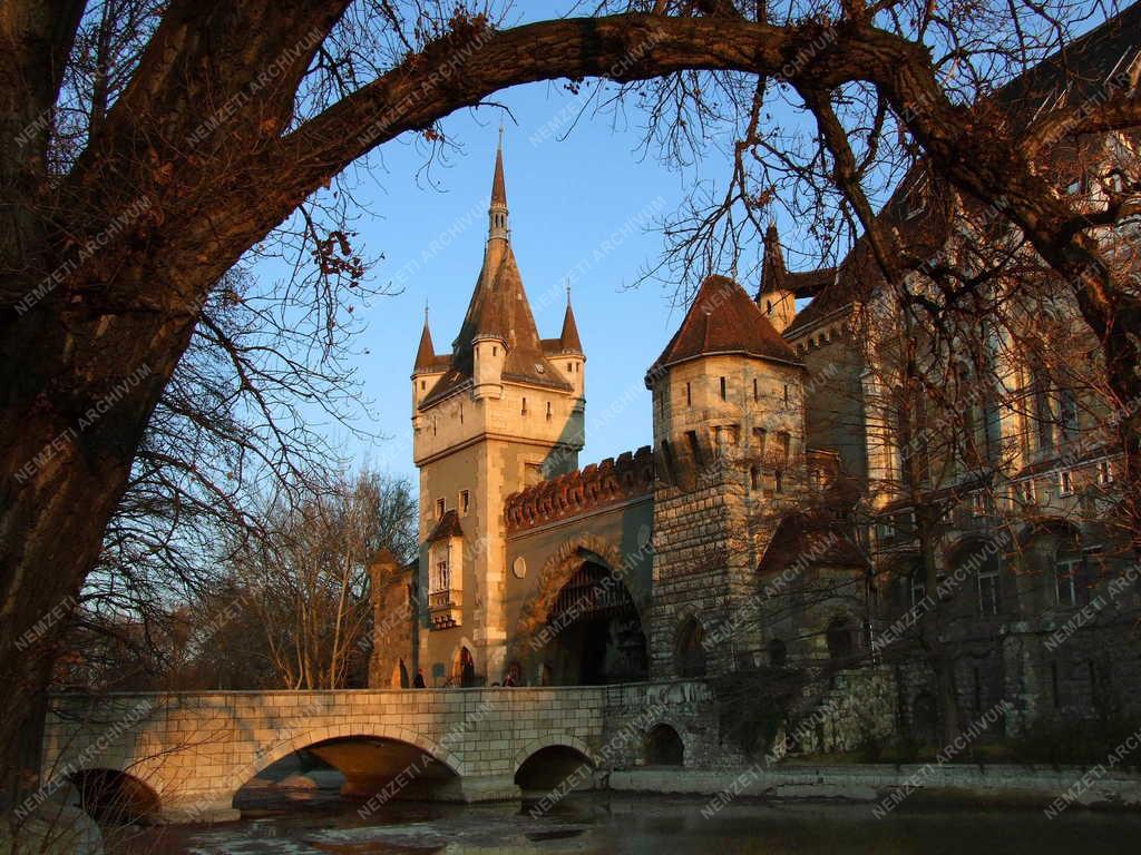 Budapest -  Vajdahunyadvár - Műemlék