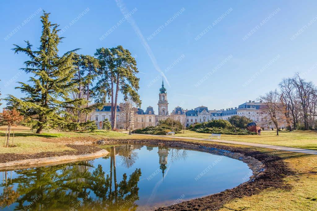 Műemlék épület - Keszthely - Festetics Kastély