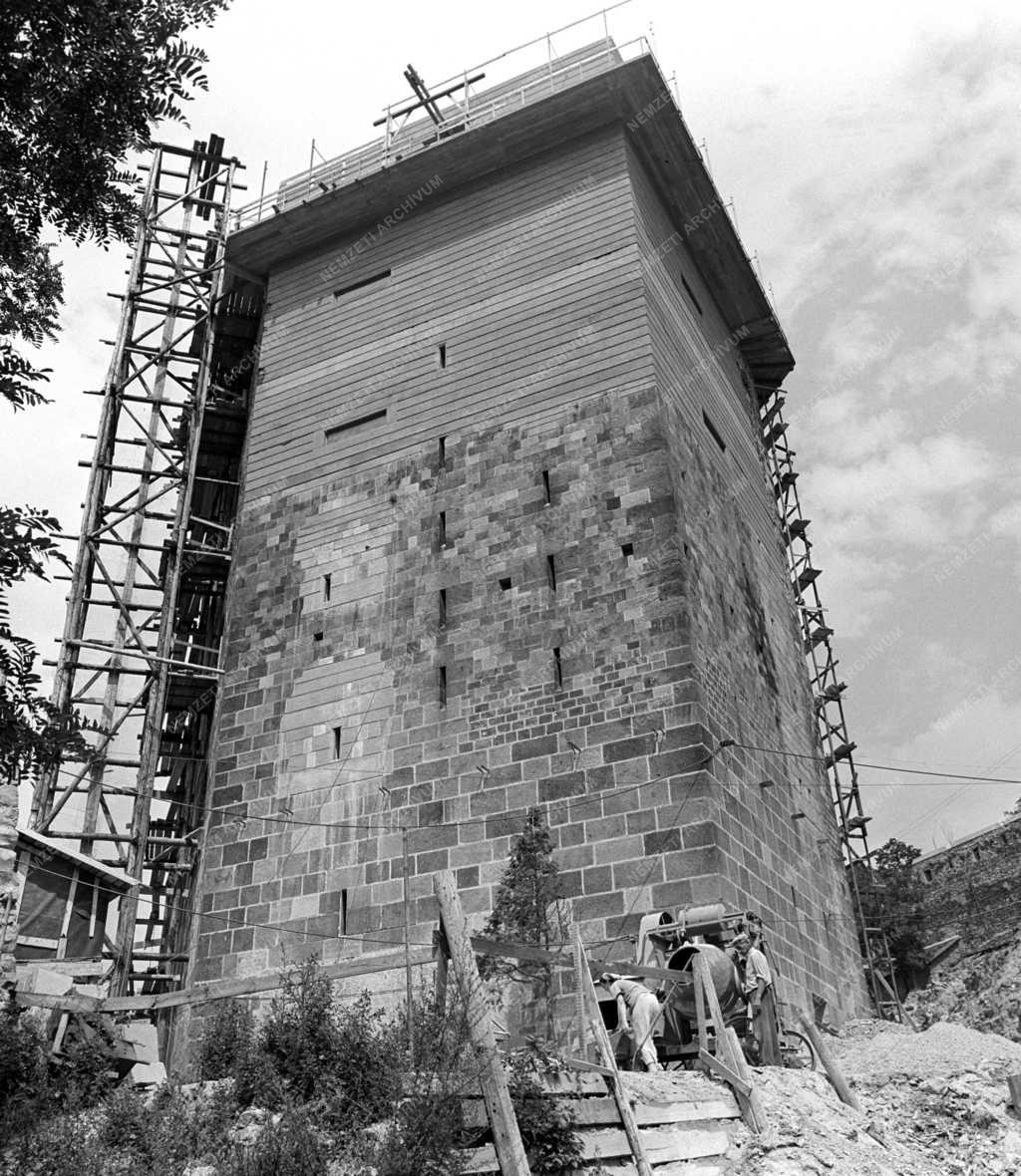 Műemlék - Helyreállíták a Salamon-toronyot