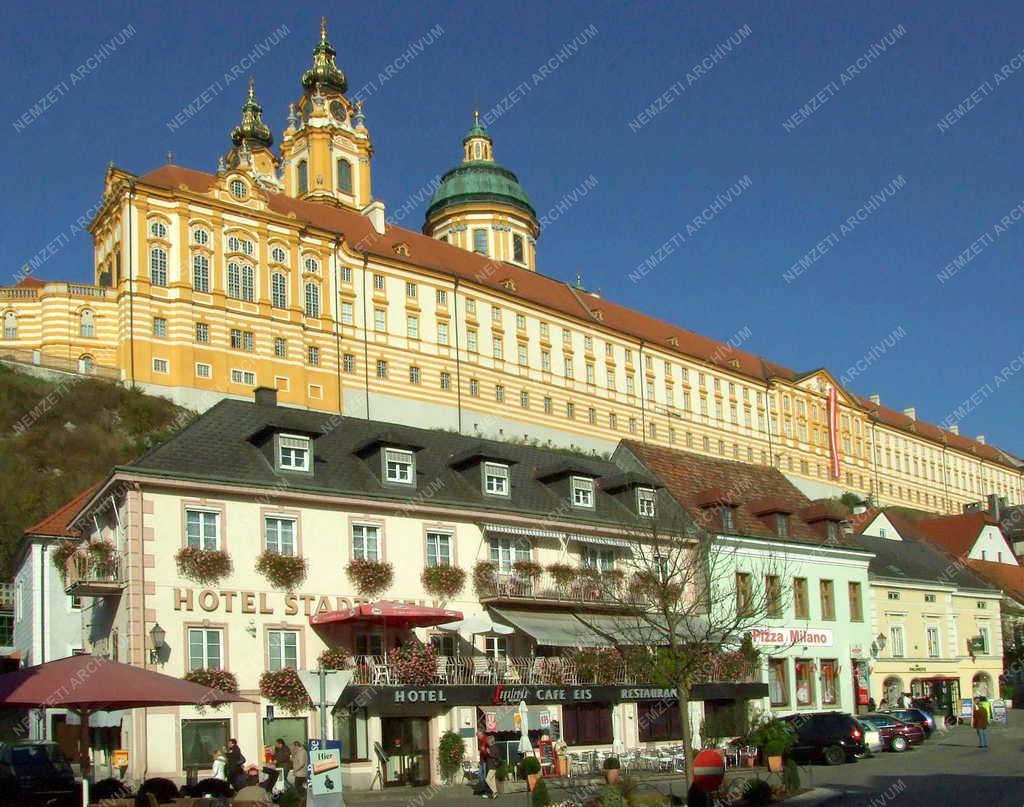 Ausztria – Melk – Bencés apátság