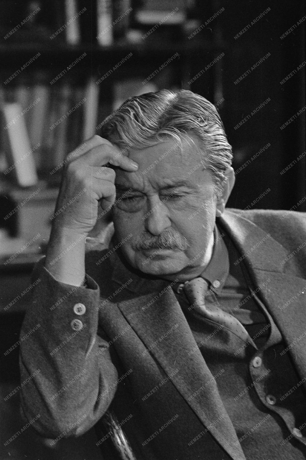 Kultúra - Mensáros László színművész