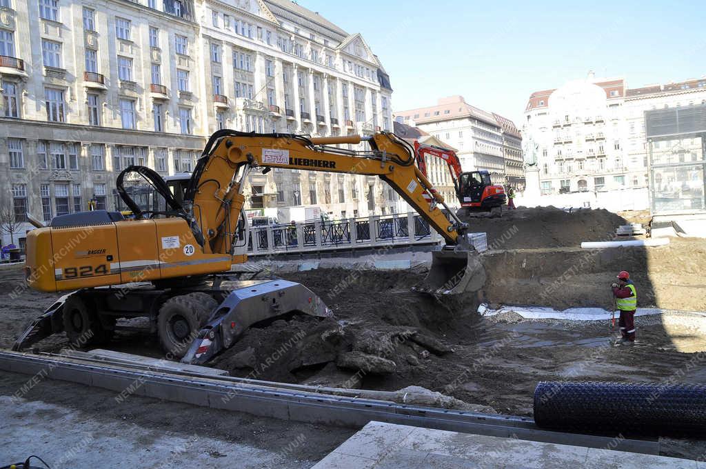 Építőipar - Budapest - Parkosítás a mélygarázs felett