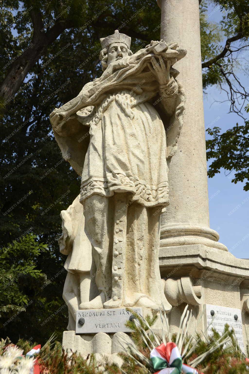 Műalkotás - Mezőkövesd - Barokk szoborcsoport