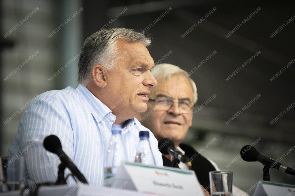 Tusványos - 32. Bálványosi Nyári Szabadegyetem és Diáktábor - Orbán Viktor előadása