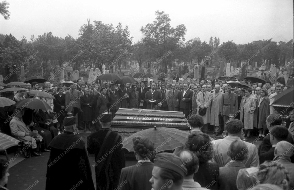 Temetés - Balázs Béla búcsúztatása