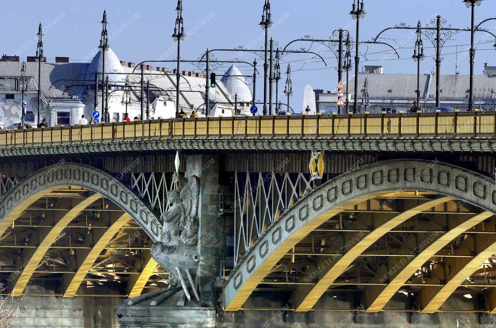 Közlekedés - Budapest - A Margit híd acélszerkezete
