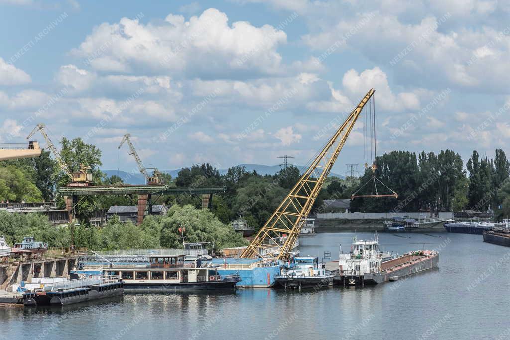 Gazdaság - Budapest - MAHART Újpesti Hajójavító üzem 