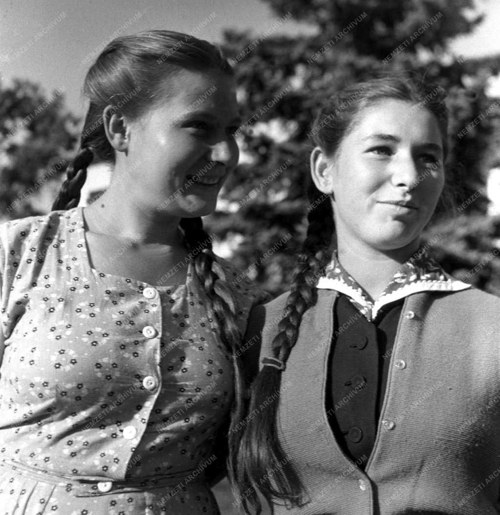 Oktatás - Zeneiskolai képzés - A békéstarhosi zenegimnáziu