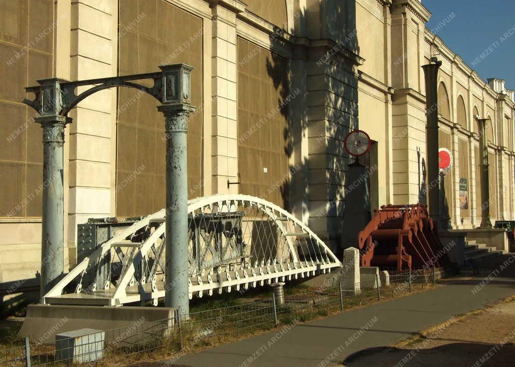 Táj, város - Budapest - Közlekedési Múzeum