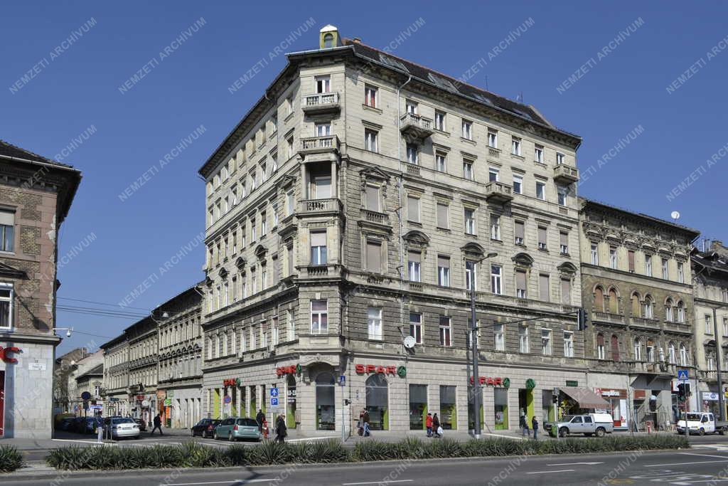 Kereskedelem - Budapest - A Spar-csoport üzlete