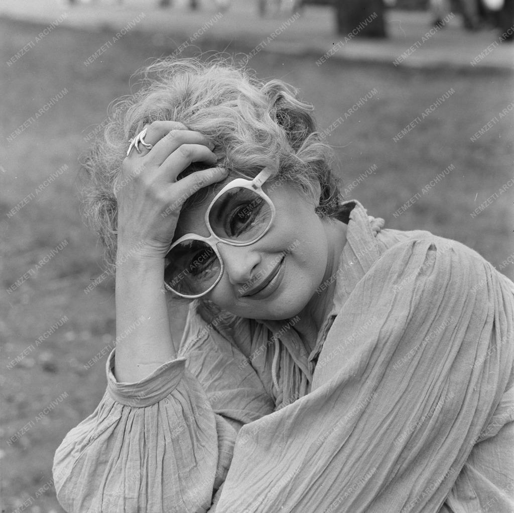 Kultúra - Váradi Hédi színművész