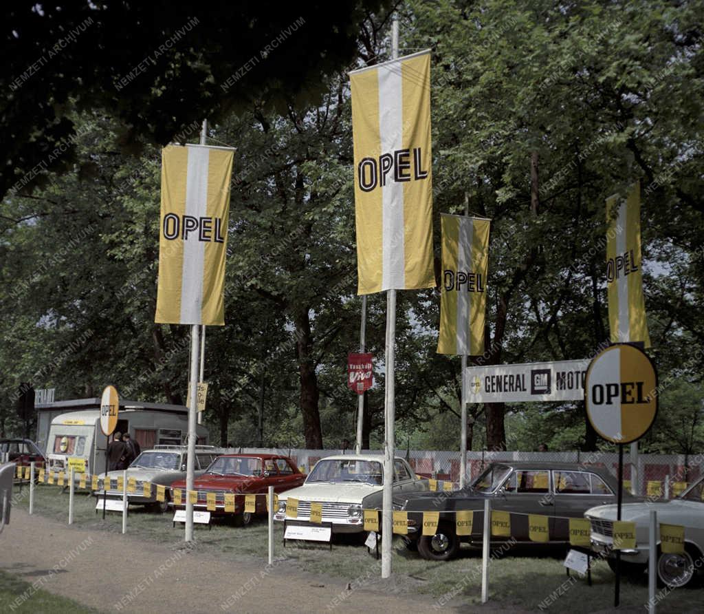 Kiállítás - Budapesti Nemzetközi Vásár