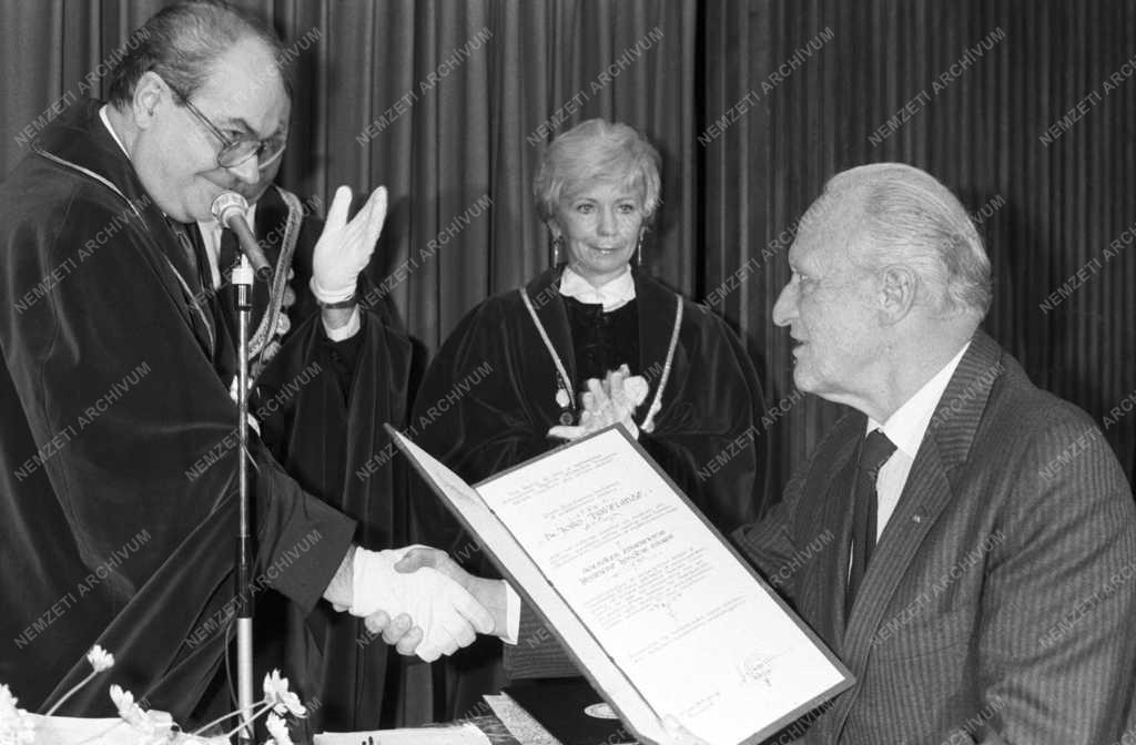 Ünnepség - Joao Havelange a TF díszdoktora