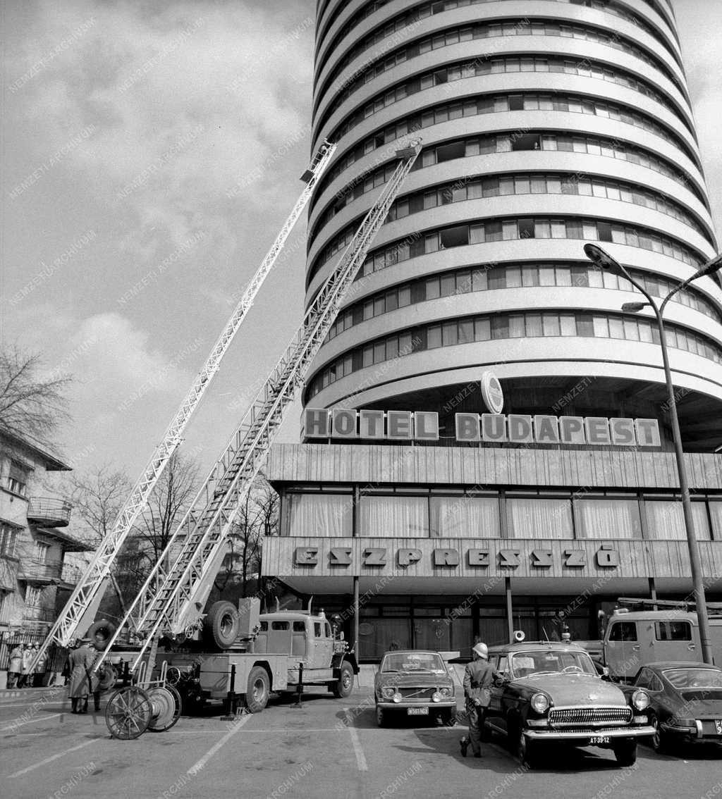 Vészelhárítás - „Próbatűz” a Budapest Szállóban