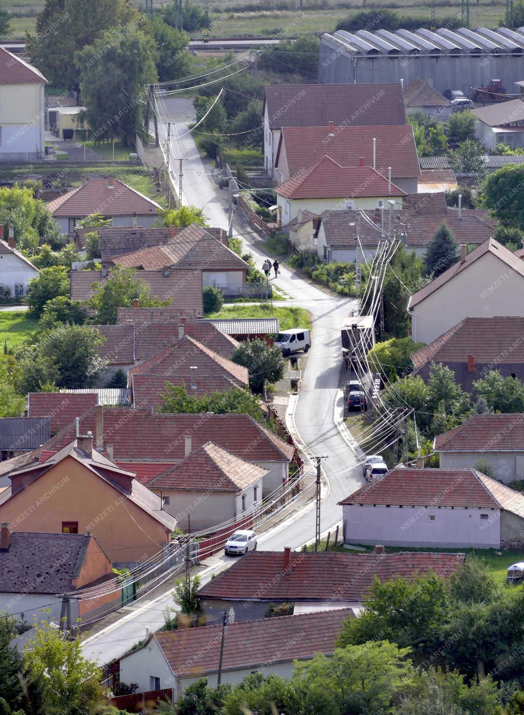 Település - Tarcal