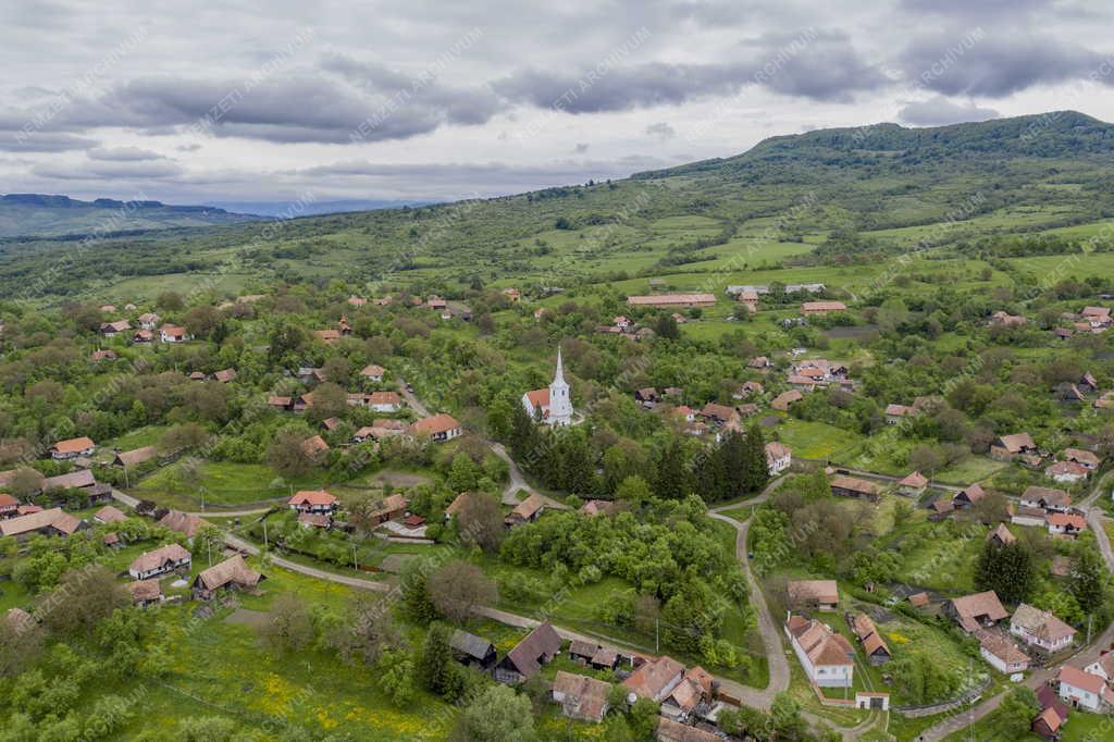 Városkép - Erdély - Énlaka