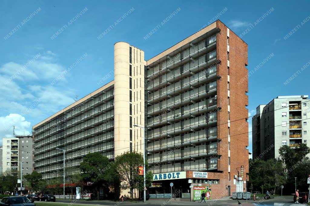 Városkép - Budapest - Kőbánya Kőrösi Csoma Sándor út