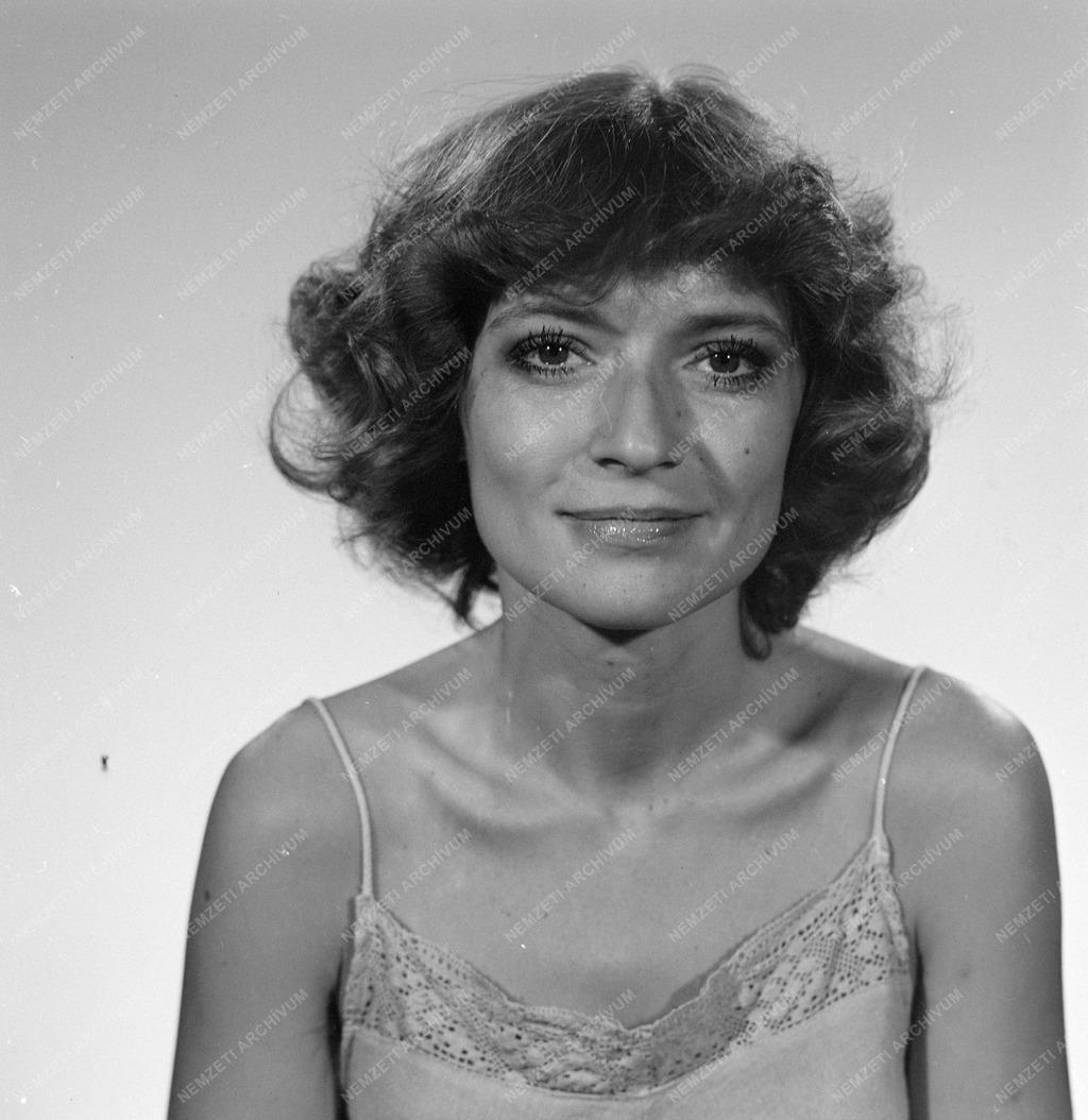 Kultúra - Kútvölgyi Erzsébet színművész