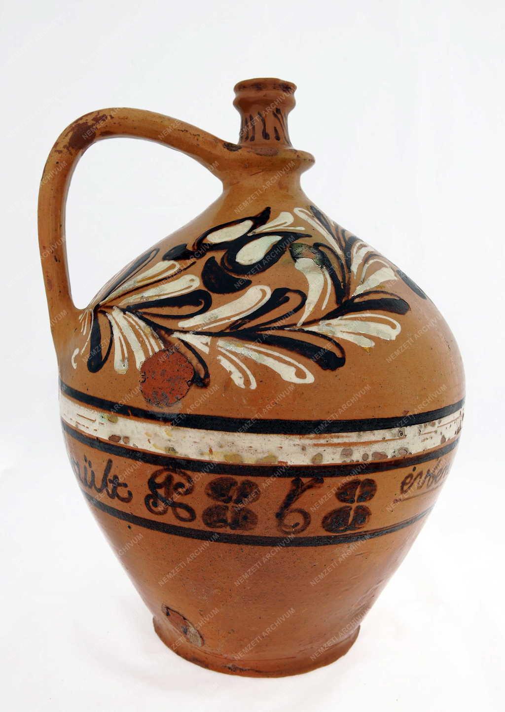 Népművészet - Debrecen - Cserépkorsó