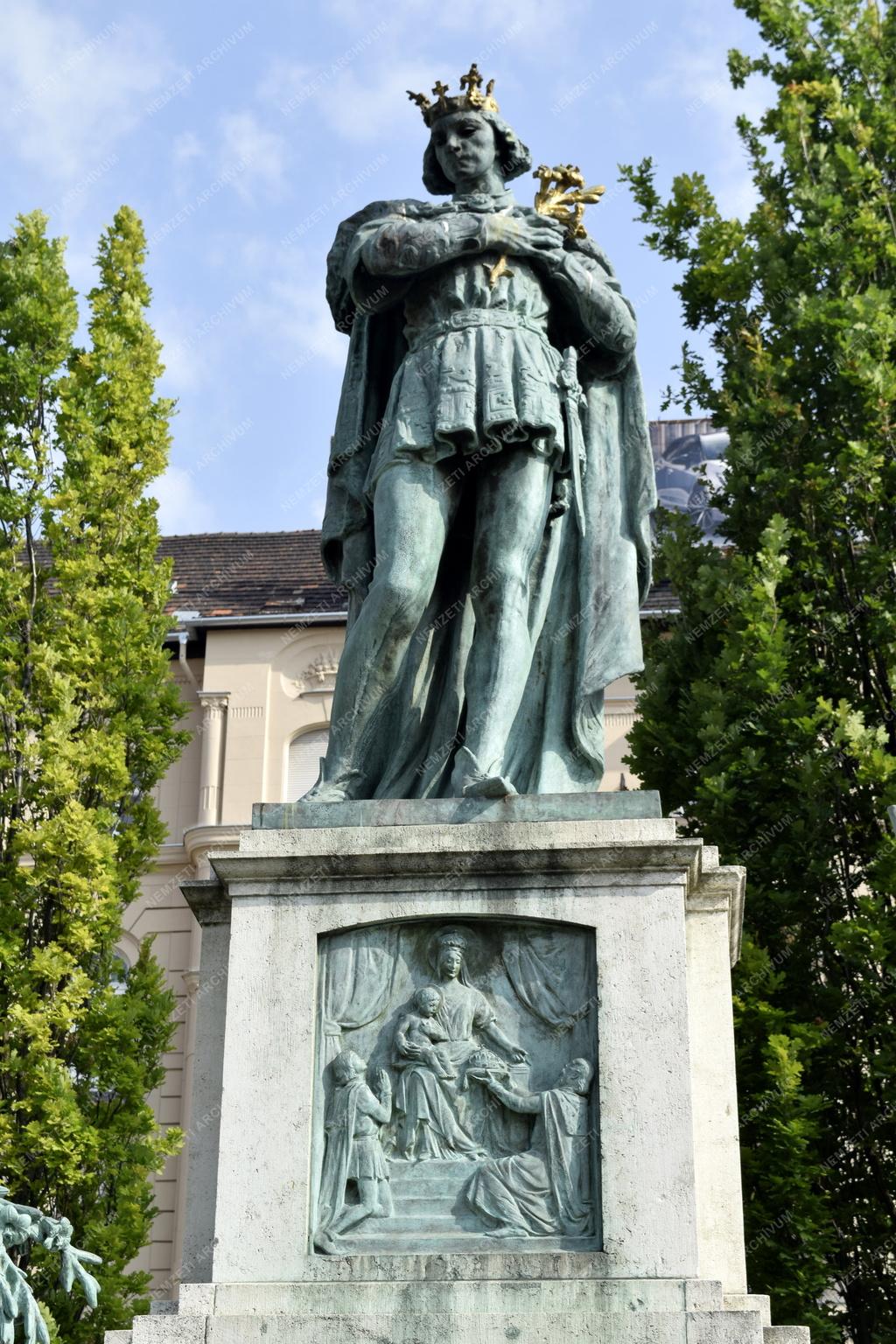 Kultúra - Budapest - Szent Imre-szobor a Móricz Zsigmond körtéren