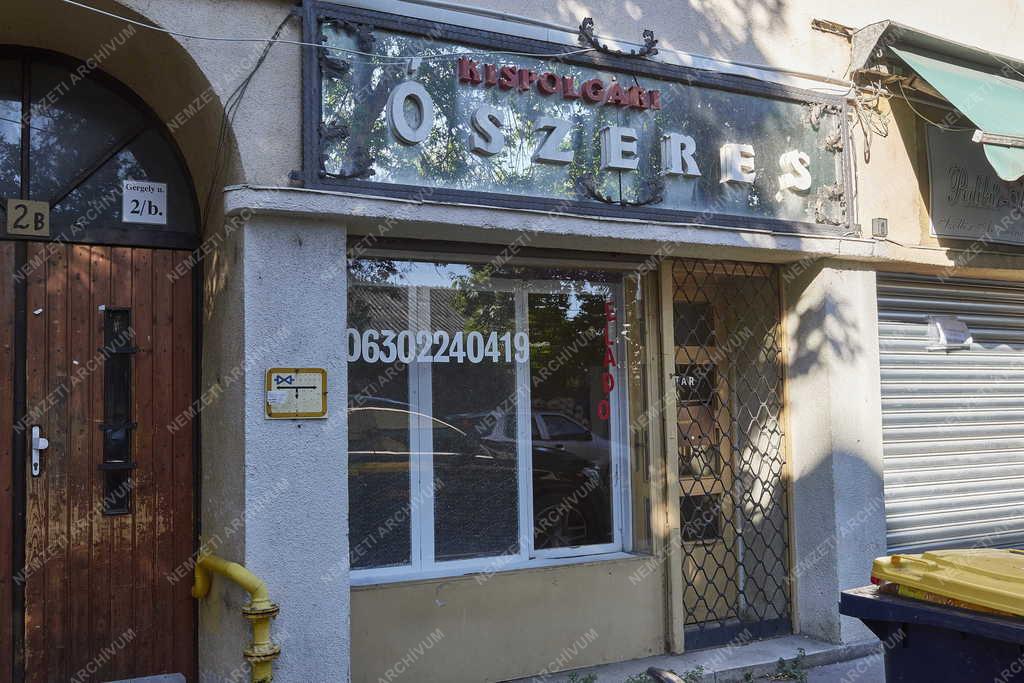Kereskedelem - Budapest - Kispolgári Ószeres üzlet
