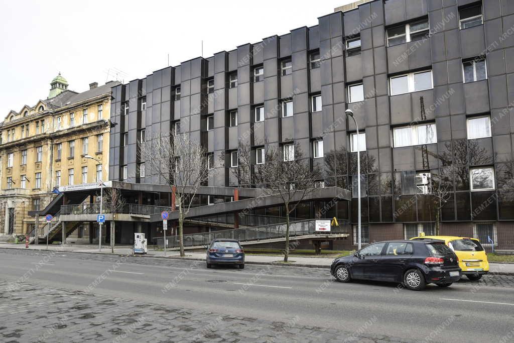 Egészségügy - Magyar Honvédség Egészségügyi Központ Podmaniczky utcai telep