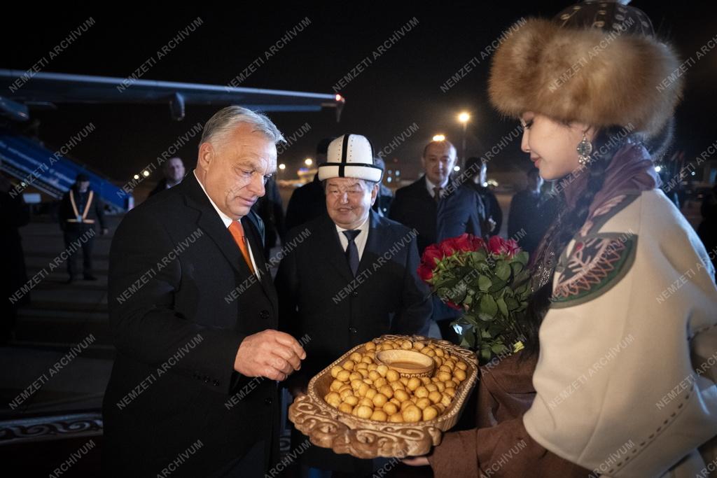 Orbán Viktor Kirgizisztánban