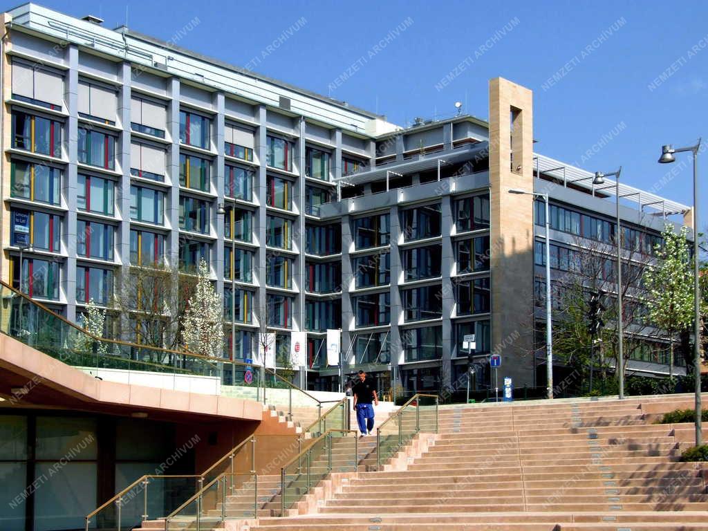 Városkép - Budapest -  Új irodaház a 12. kerületben