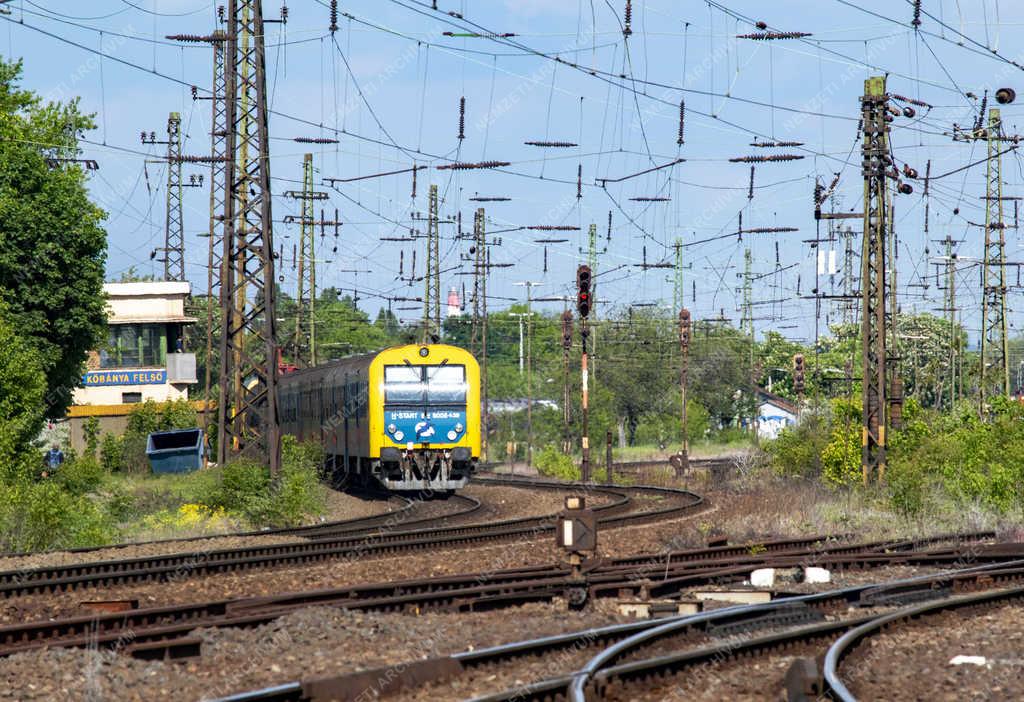 Közlekedés - Budapest - Kőbánya felső vasútállomás 