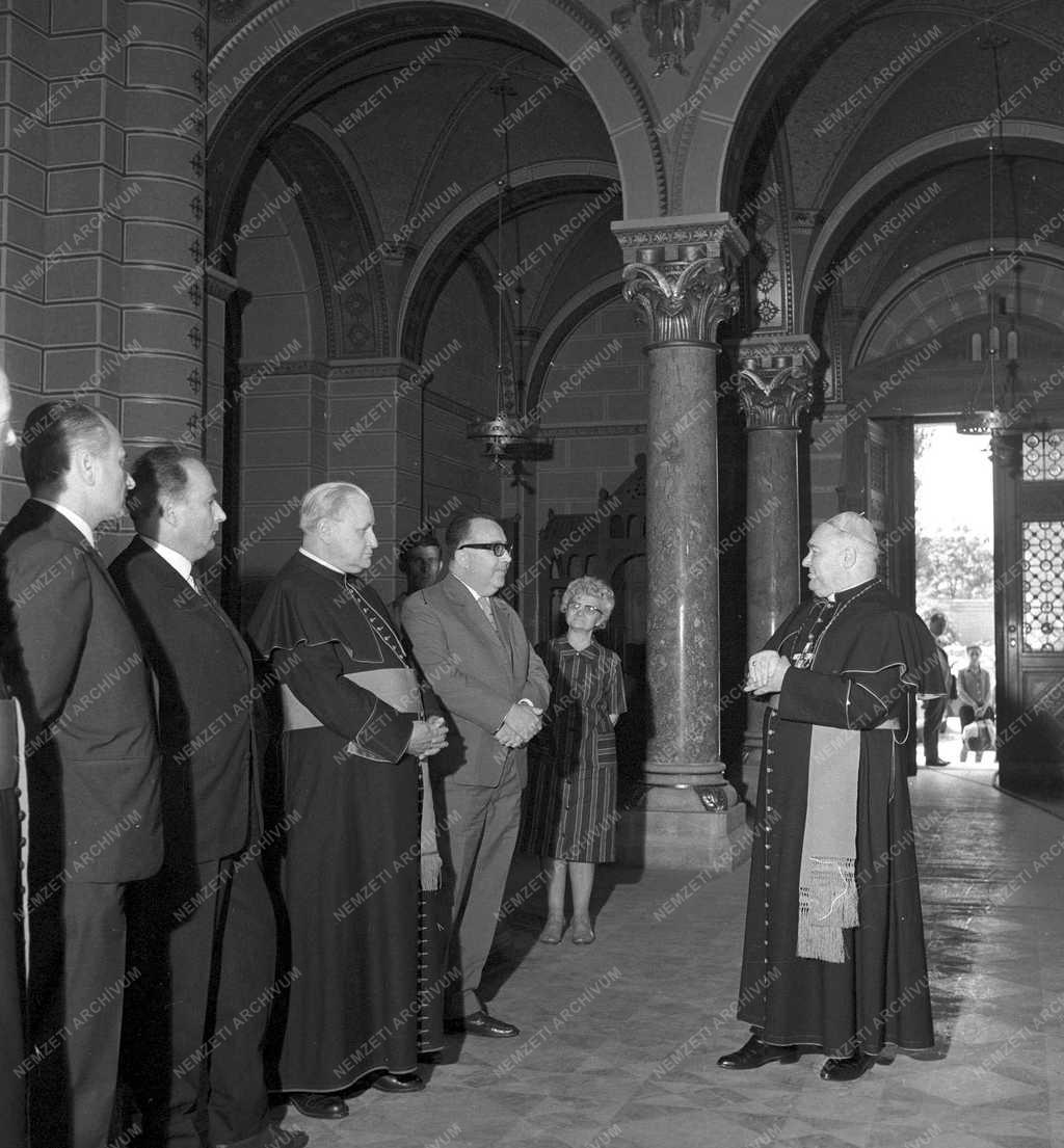 Egyház - Pécsi székesegyház 