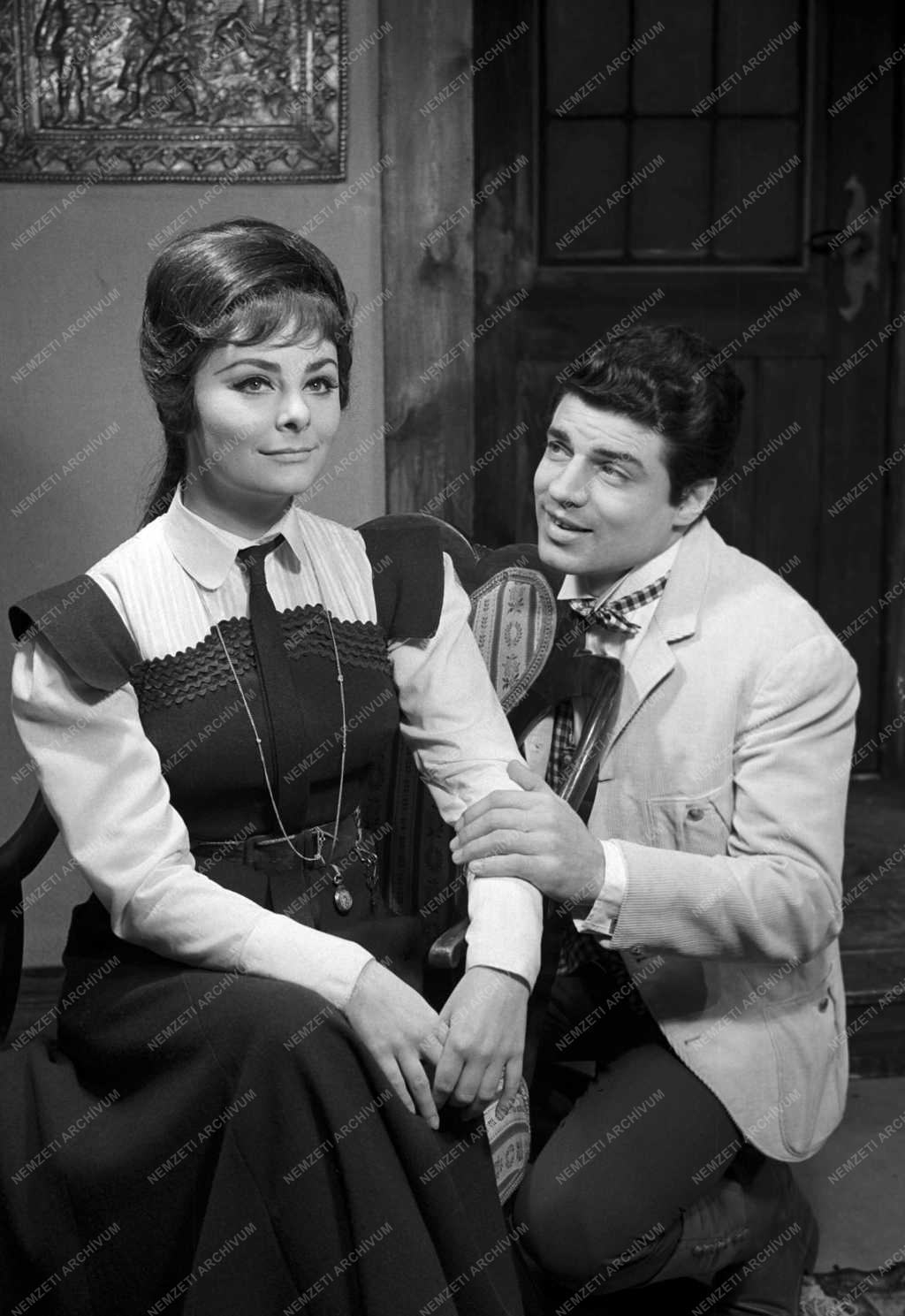 Kultúra - Shaw: Warrenné mestersége - Katona József Színház
