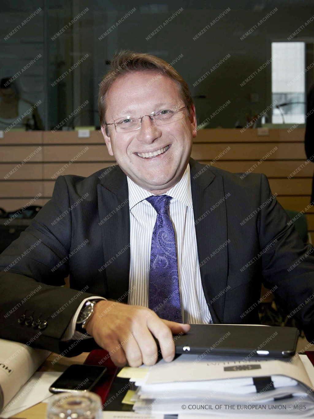EU - Várhelyi Olivér