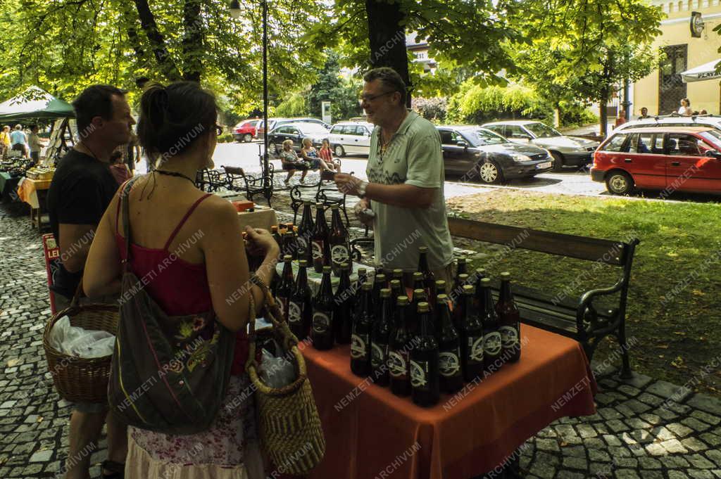 Piac - Nagymaros - Az őstermelői piacon
