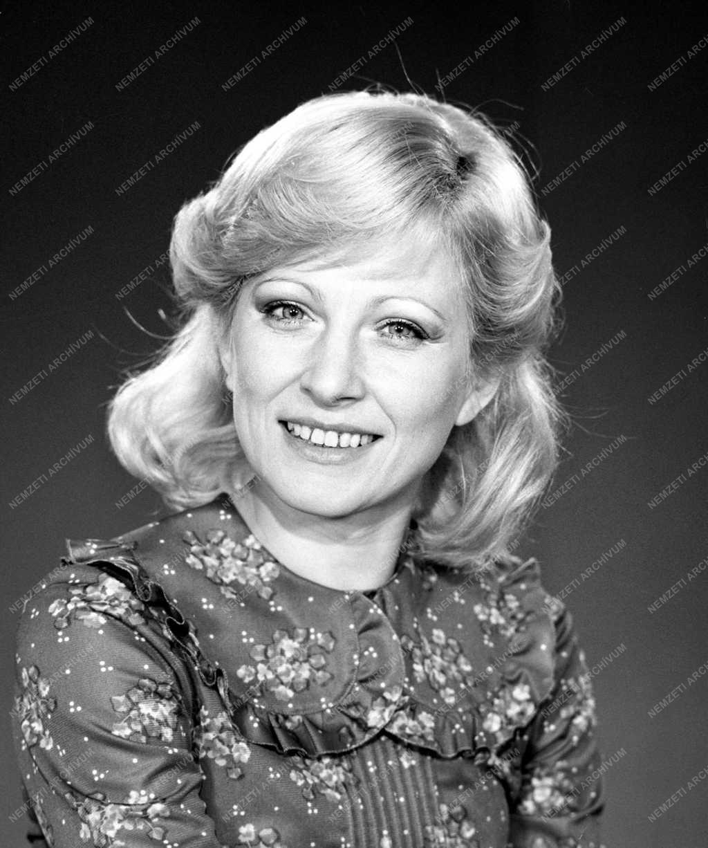 Média - Televízió - Kudlik Júlia, a Magyar Televízió bemondója