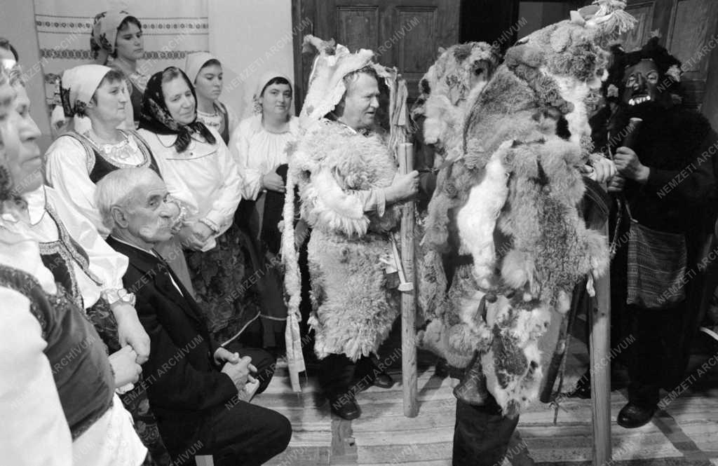 Néphagyomány - Kultúra - Népszokás felelevenítése az érdi Magyar Földrajzi Múzeumban