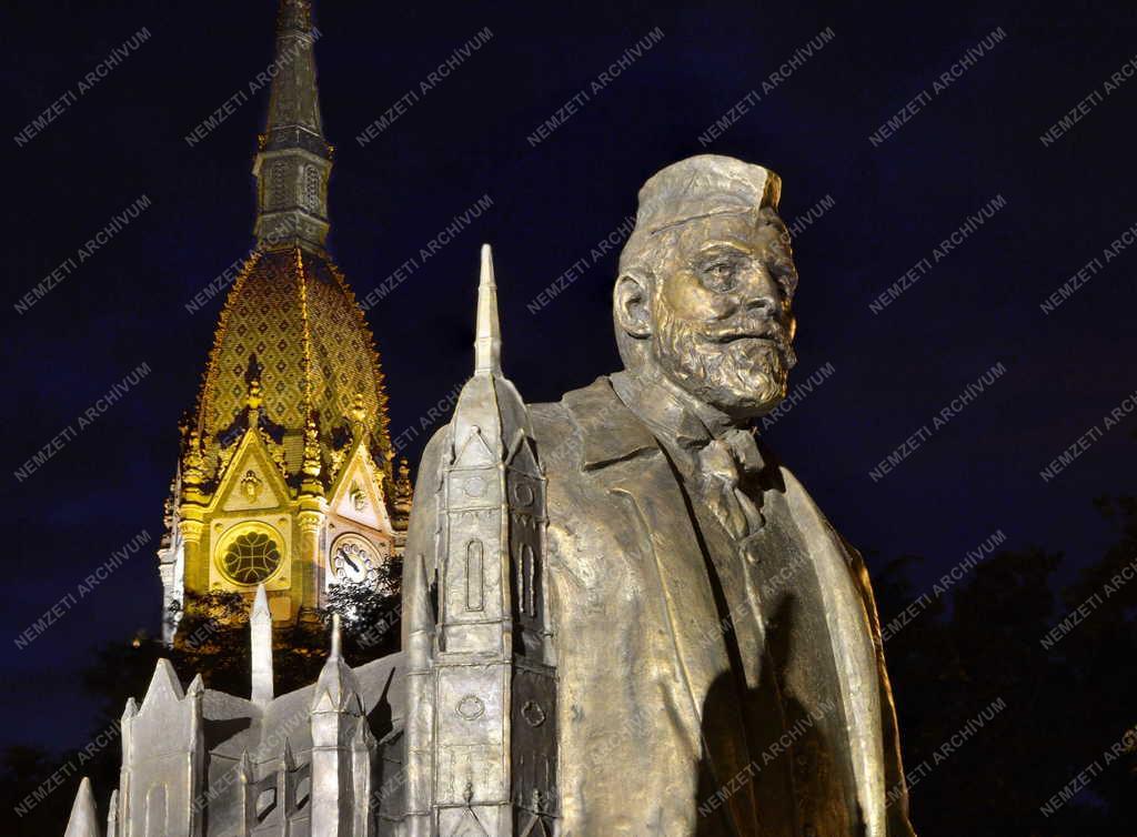 Műalkotás - Budapest - Lechner Ödön szobra