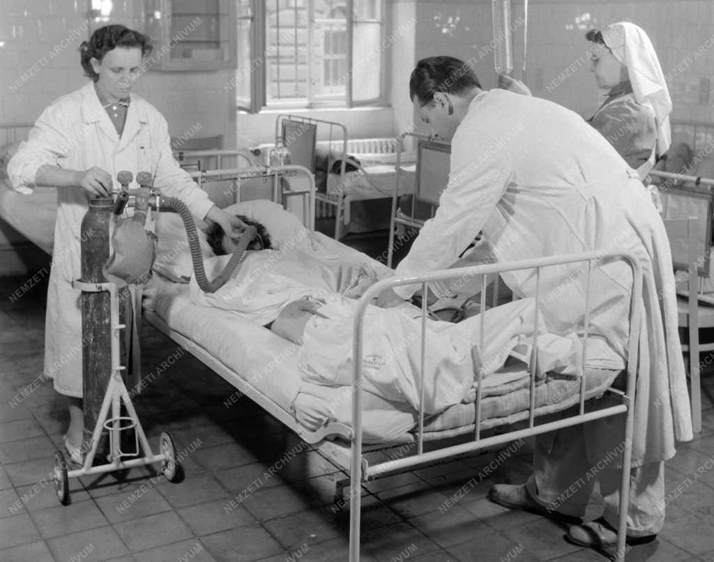 Egészségügy - Korányi Frigyes és Korányi Sándor Közkórház